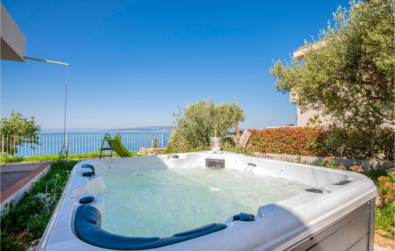 Holiday Home Villetta Belveder Baska Voda Luaran gambar