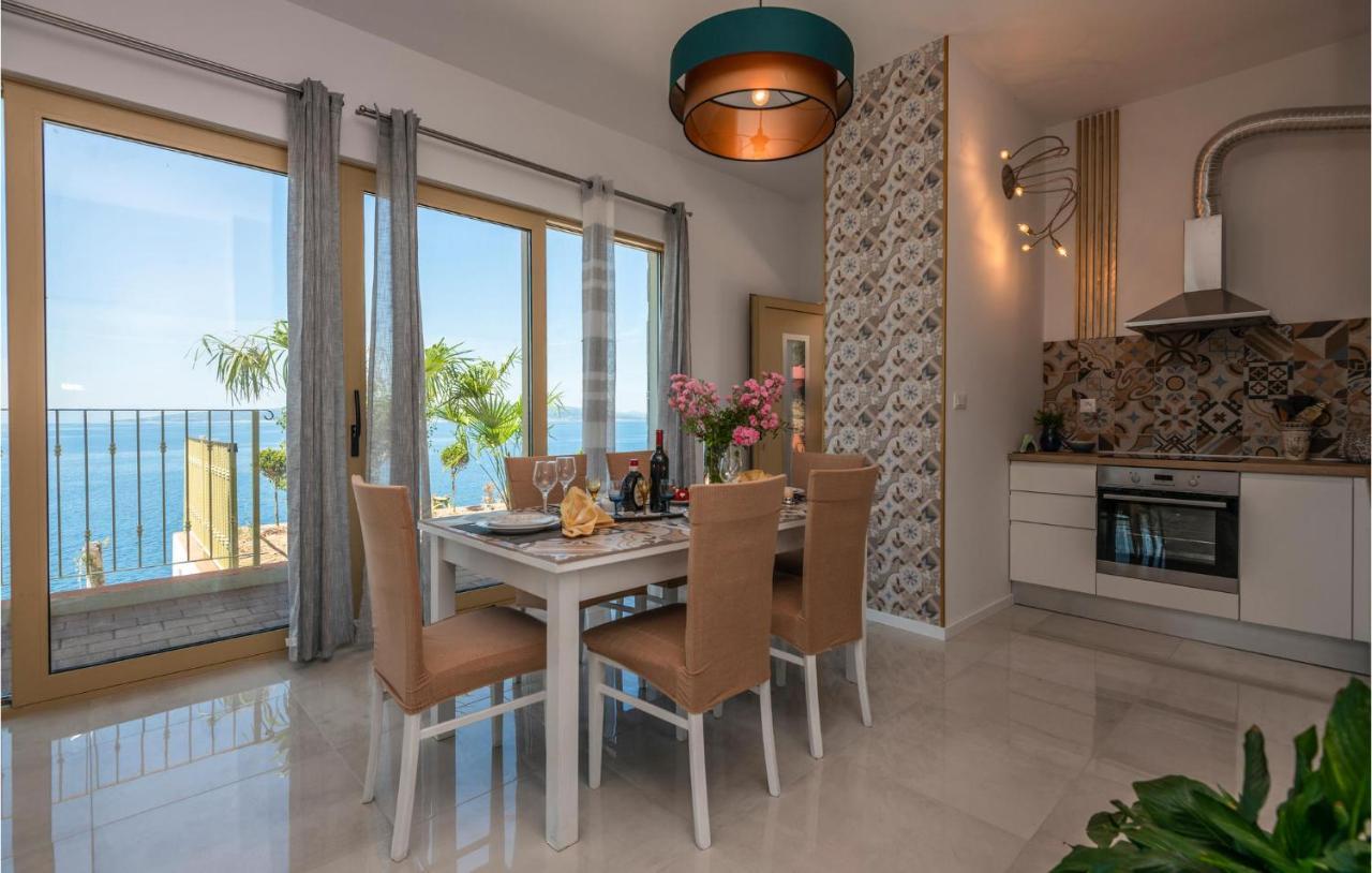 Holiday Home Villetta Belveder Baska Voda Luaran gambar