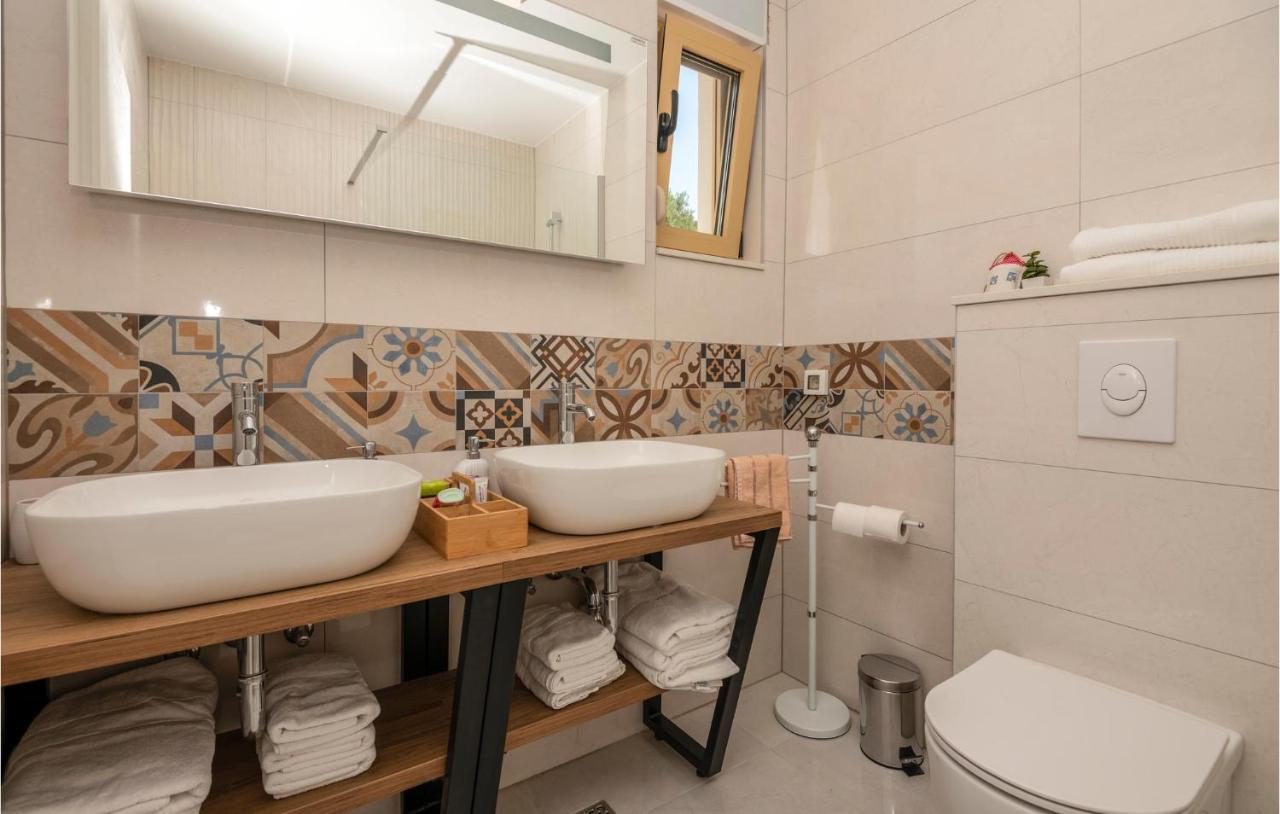 Holiday Home Villetta Belveder Baska Voda Luaran gambar